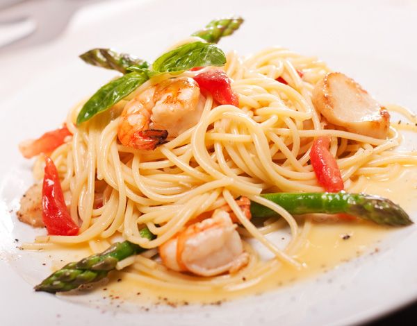 Spaghetti with Shrimp and Asparagus