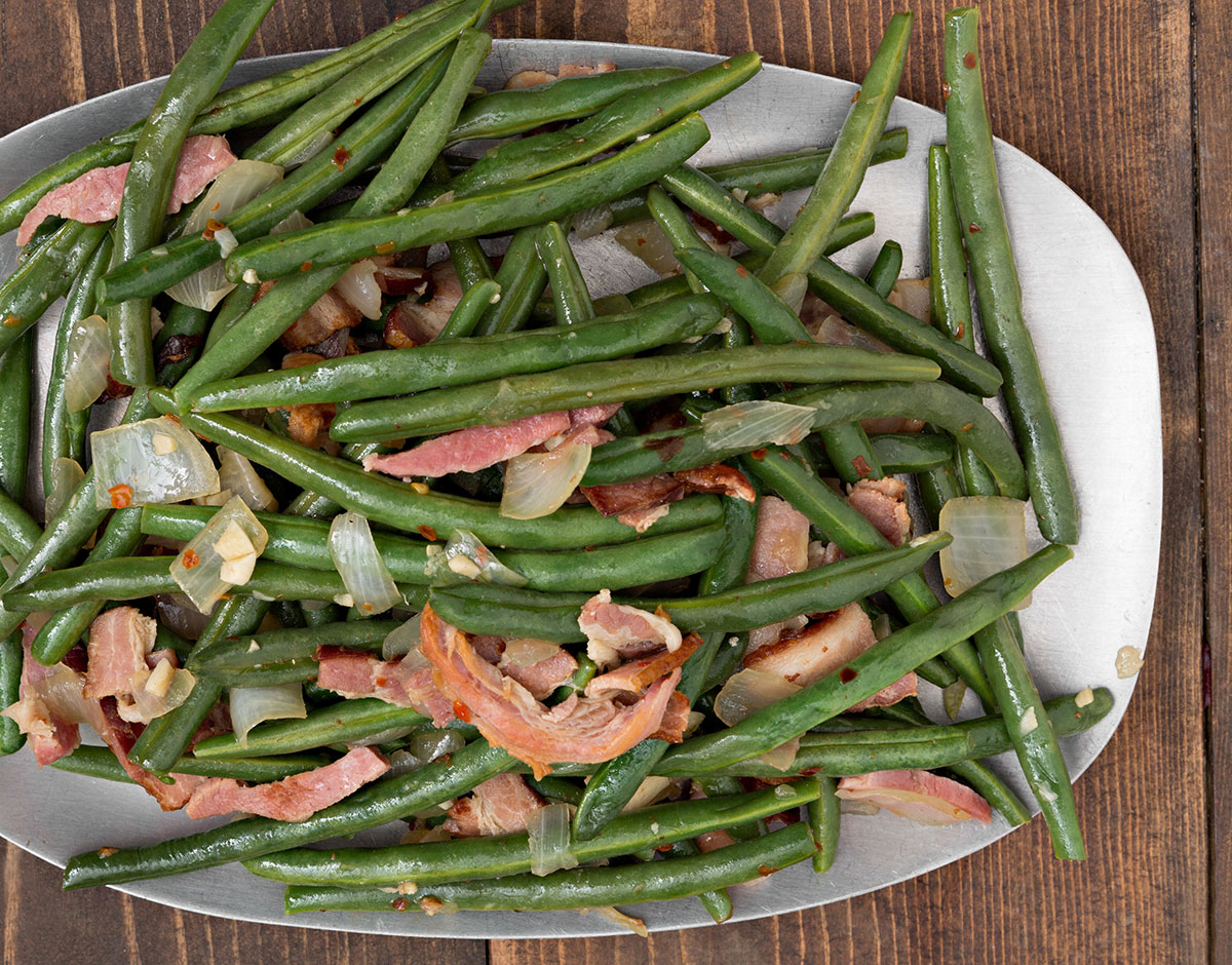 Green Beans with Onion and Bacon