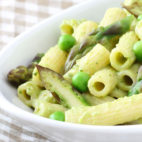 Easter Penne Pasta with Asparagus and Peas