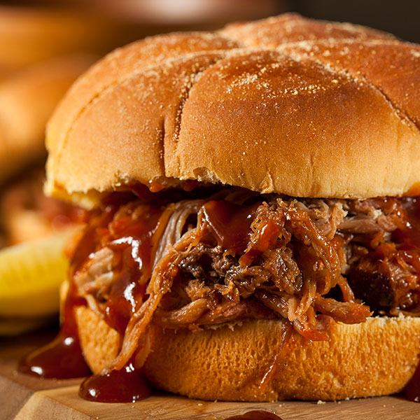 Easy Slow Cooker Pulled Pork Sandwiches