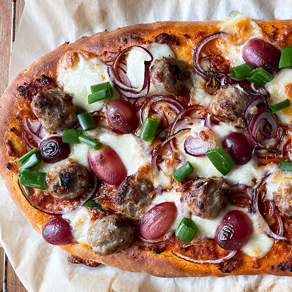 Flatbread Pizza with Sausage, Onion and Grapes