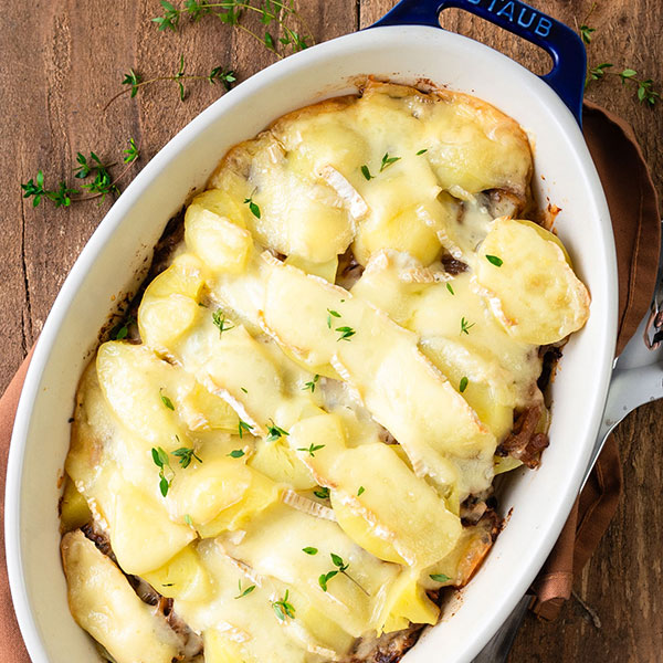 Tartiflette Recipe (Classic French Potato, Onion & Bacon Casserole)